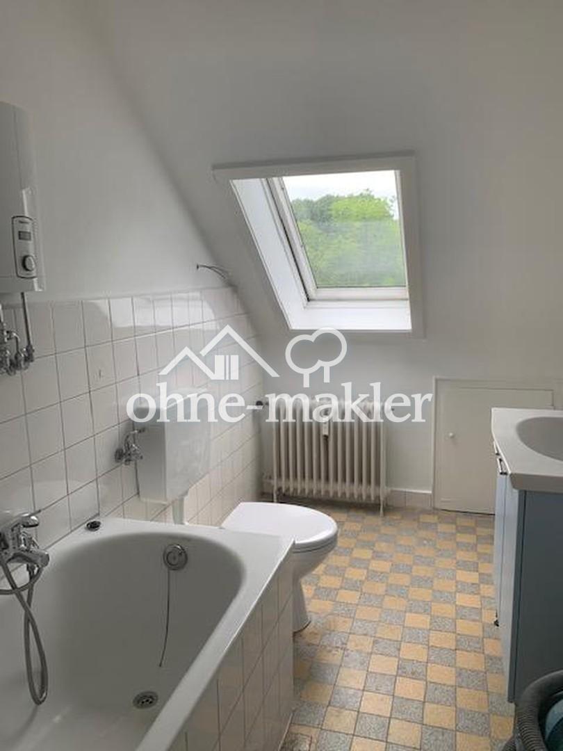 WG geeignet, nahe Bundeswehr Uni, 3 Zi Endetage, ruhige Anliegerstraße, sehr grün, nahe EKZ - Photo 2