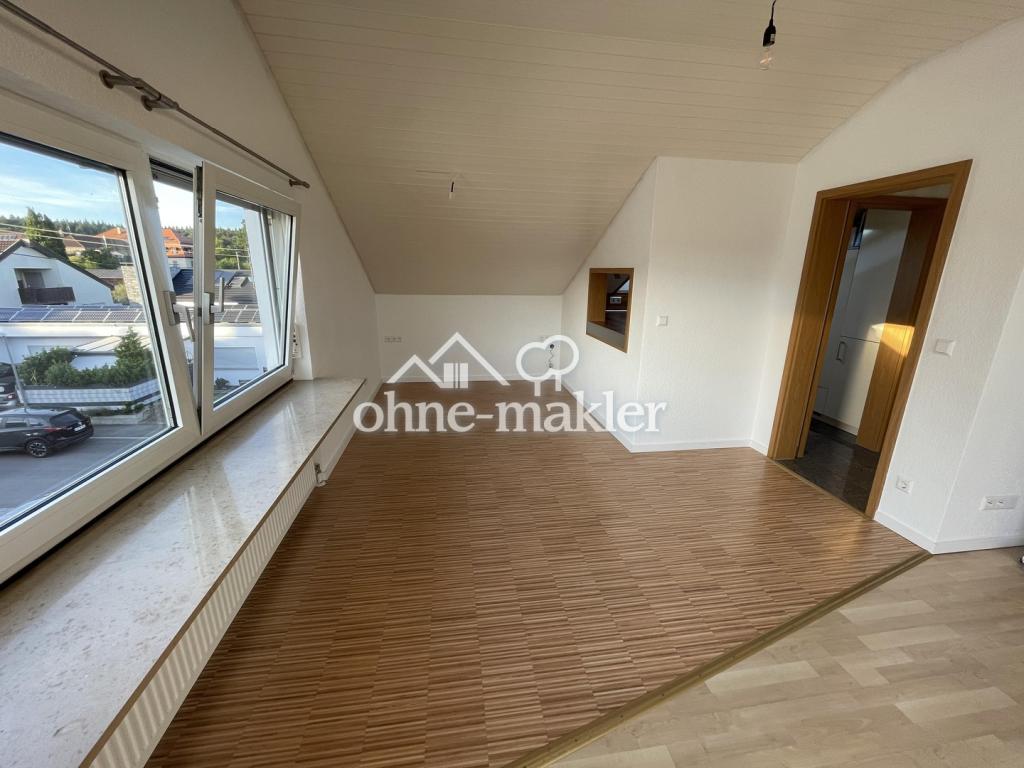 lichtdurchflutete 2-Zimmer-Dachgeschosswohnung mit EBK, TLB & Klimaanlage - Foto 5