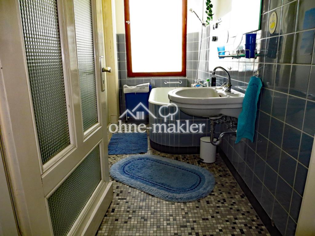 Badezimmer im Erdgeschoss