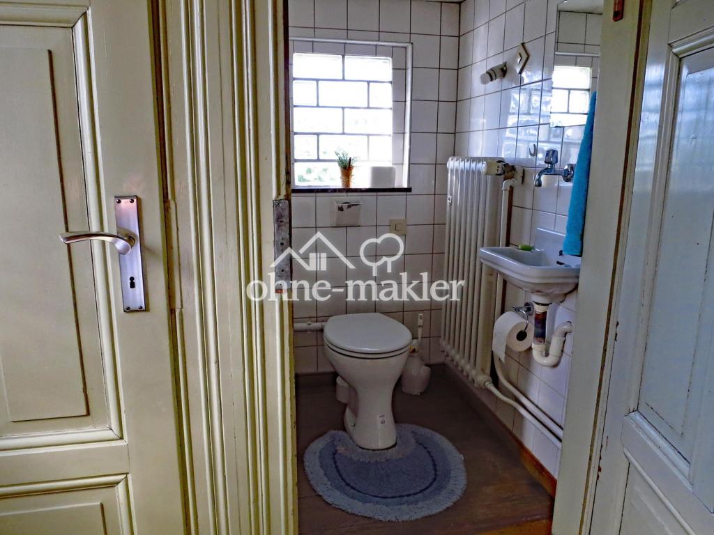 Toilette im Treppenhaus