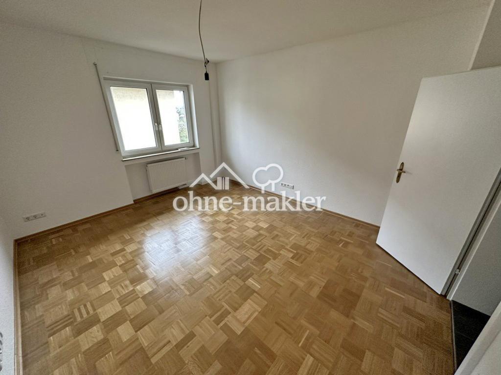 Sanierte 3ZKB * EBK * Tageslichtbad * Balkon * sehr gute Wohnlage * Garage* eigener Garten! - Foto 4