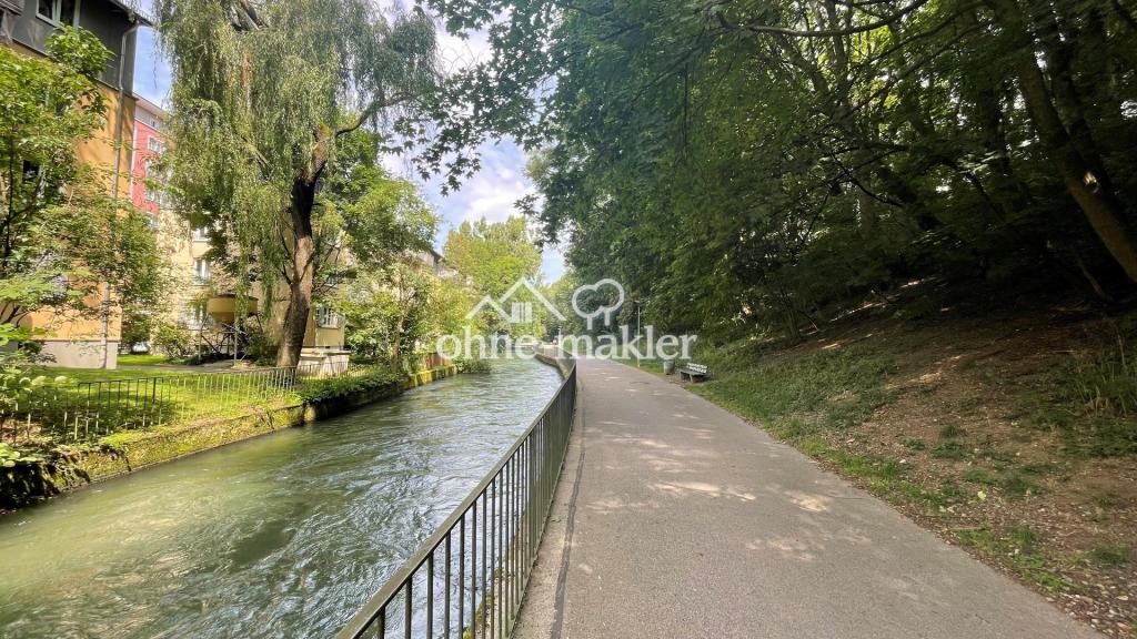 sehr stilvoll u. modern möblierte Wohnung mit Balkon und Dachgarten - schnell im Zentrum - Foto 3