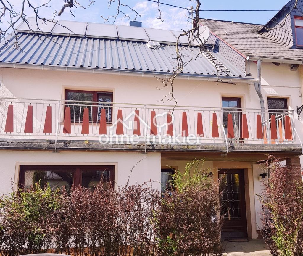 Altes Bauernhaus V-Ansicht