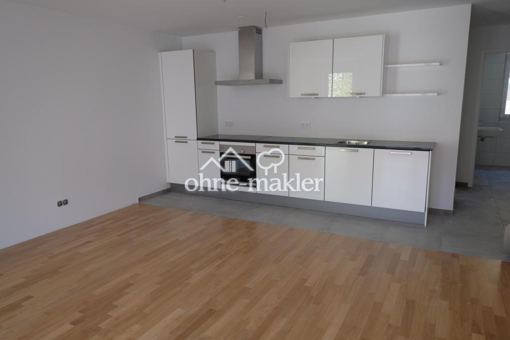 2-Zimmer-Wohnung mit Einbauküche und Balkon im Zentrum zu vermieten! - Photo 2