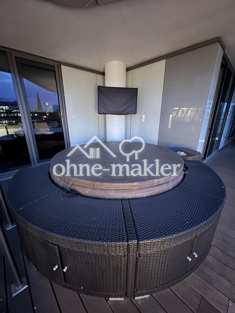 Whirlpool mit Outdoor TV