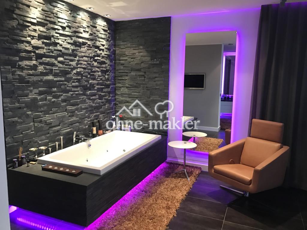 Badewanne im Schlafzimmer