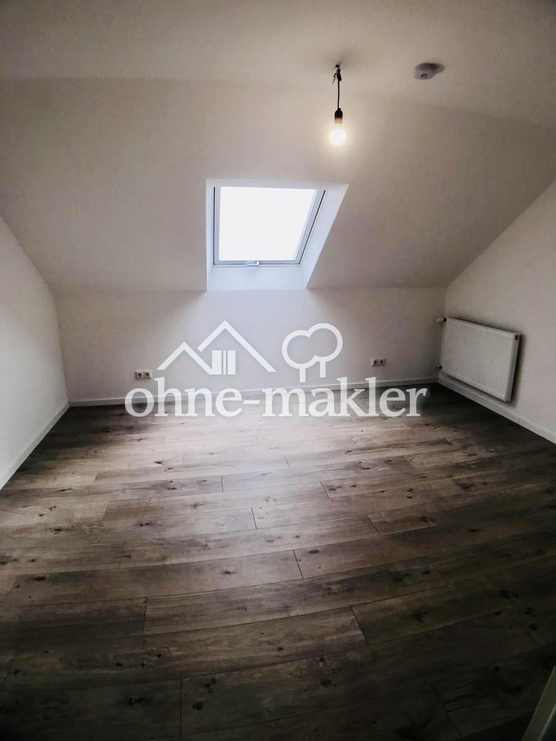 Großes Schlafzimmer