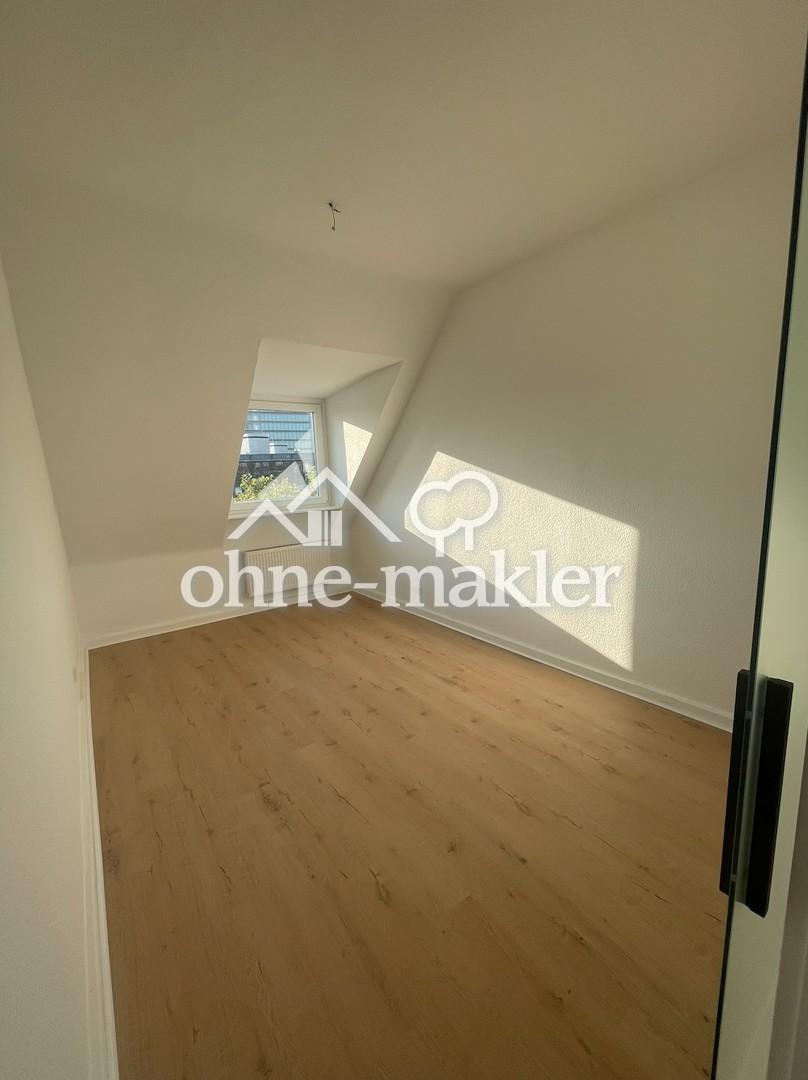 Blick ins Schlafzimmer