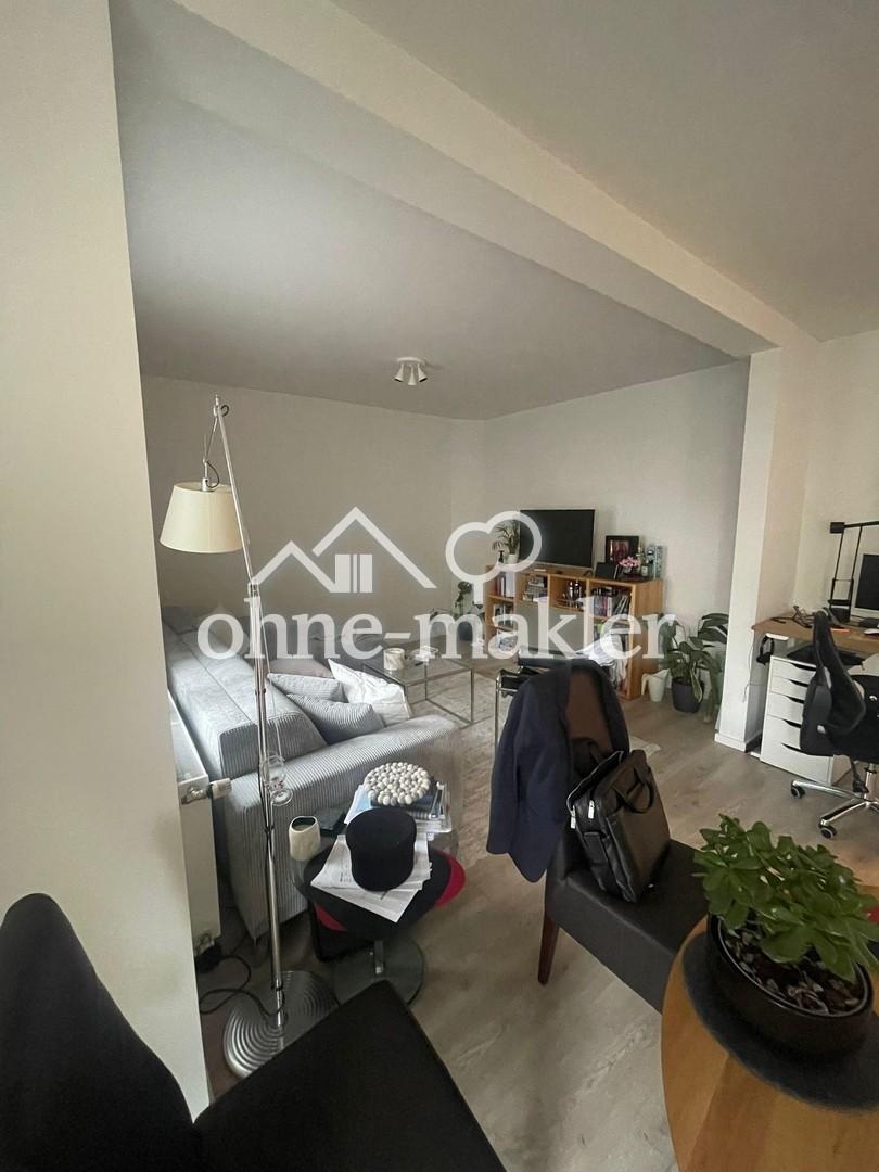 Renovierte 2-Zimmer-Wohnung mit Balkon, Aufzug & Einbauküche in zentraler Lage von Düsseldorf - Photo 4