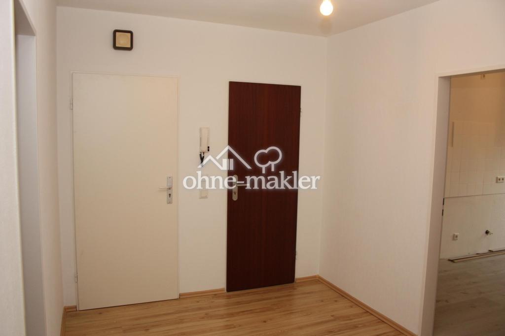 Frisch renovierte 3-Zimmerwohnung mit Balkon - im schönen RE Hillen - Photo 2