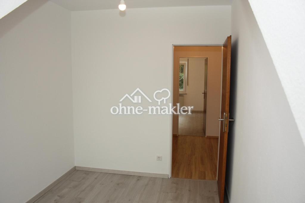 Frisch renovierte 3-Zimmerwohnung mit Balkon - im schönen RE Hillen - Photo 3