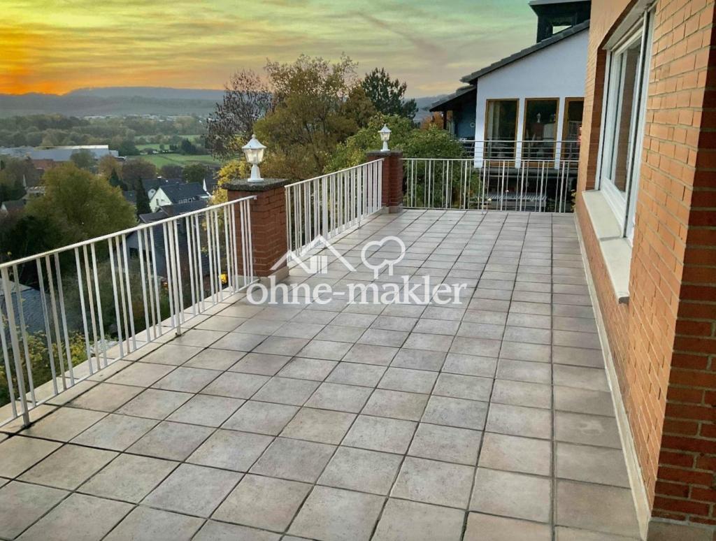 Große 3-Zimmerwohnung mit traumhaftem Ausblick in Alfelder Bestlage - Photo 5