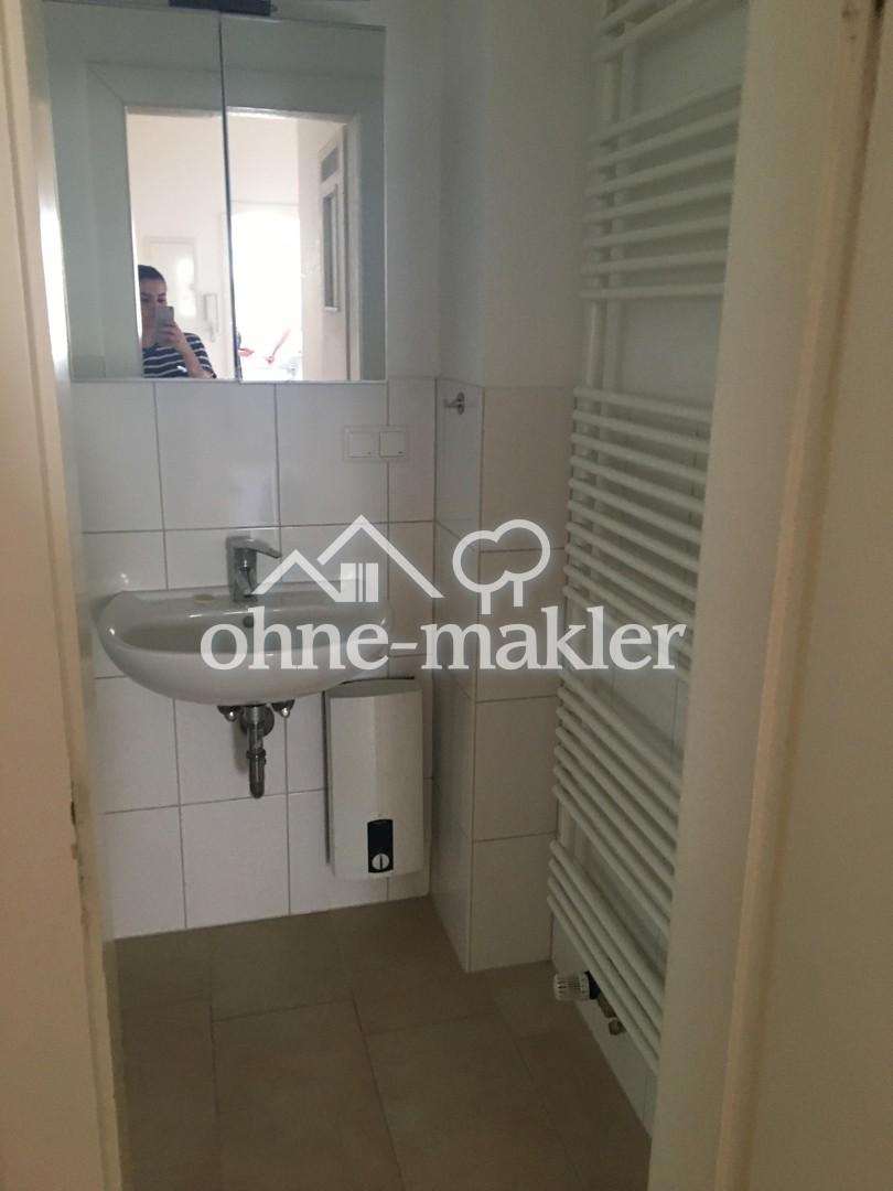 Friedrichstadt ruhig und zentral, 1-2 Personen Wohnung 3.OG mit 270° Erker - Photo 2