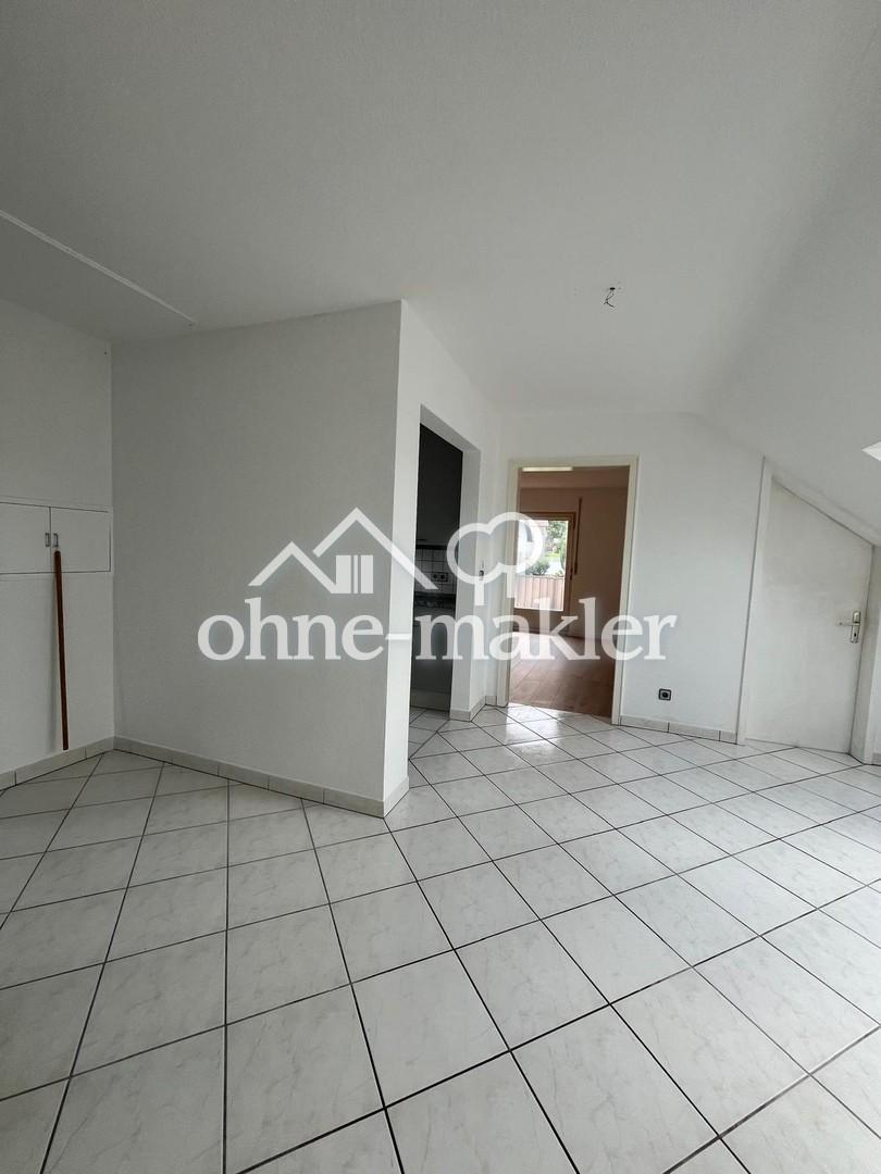 2,5 - Zimmer Dachgeschosswohnung - Photo 2