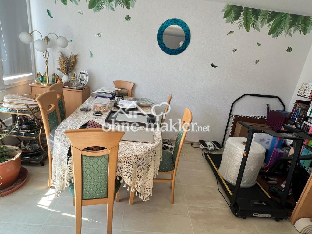 Wohnzimmer/Essbereich