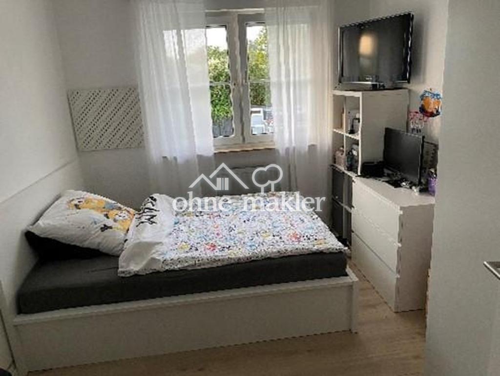 Schlafzimmer 1