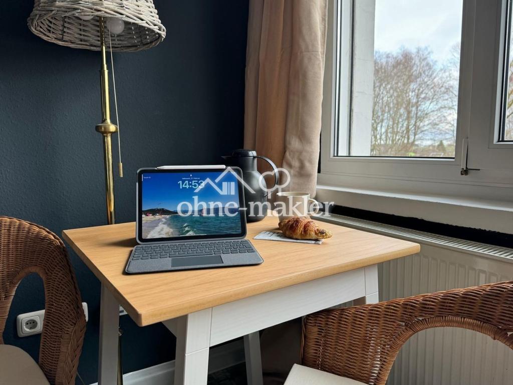 Tisch in jedem Zimmer