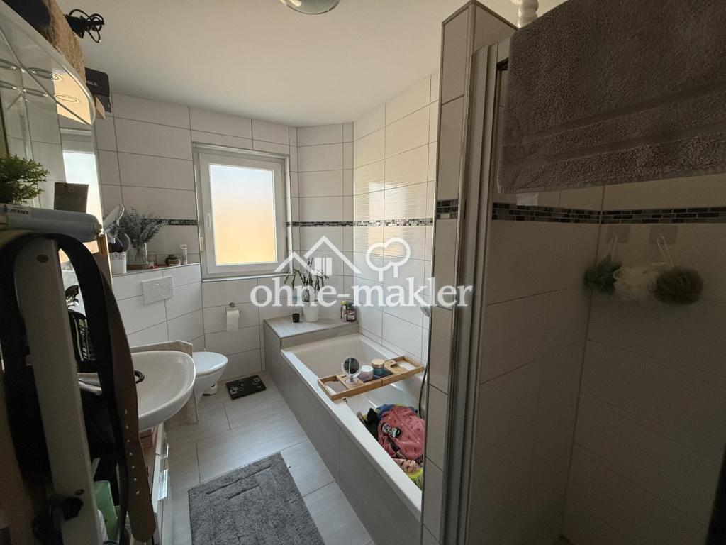 *Neuwertig & Zentral*: Geräumige 4-Zi.-Wohnung mit Balkon in Westerbeck - Foto 5