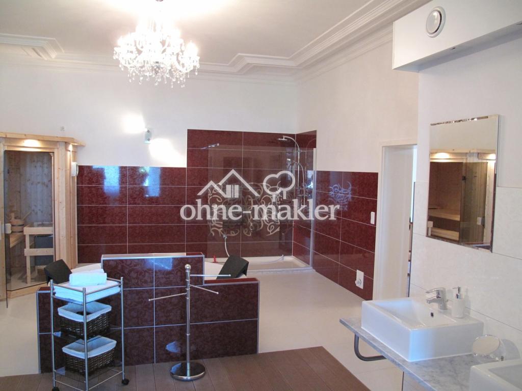 Wellnessbereich/Walk-in Dusche