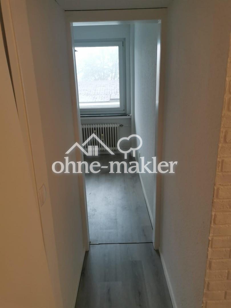 Frisch renovierte 1-Zimmer-Wohnung mit Balkon in ruhiger Lage - Photo 1