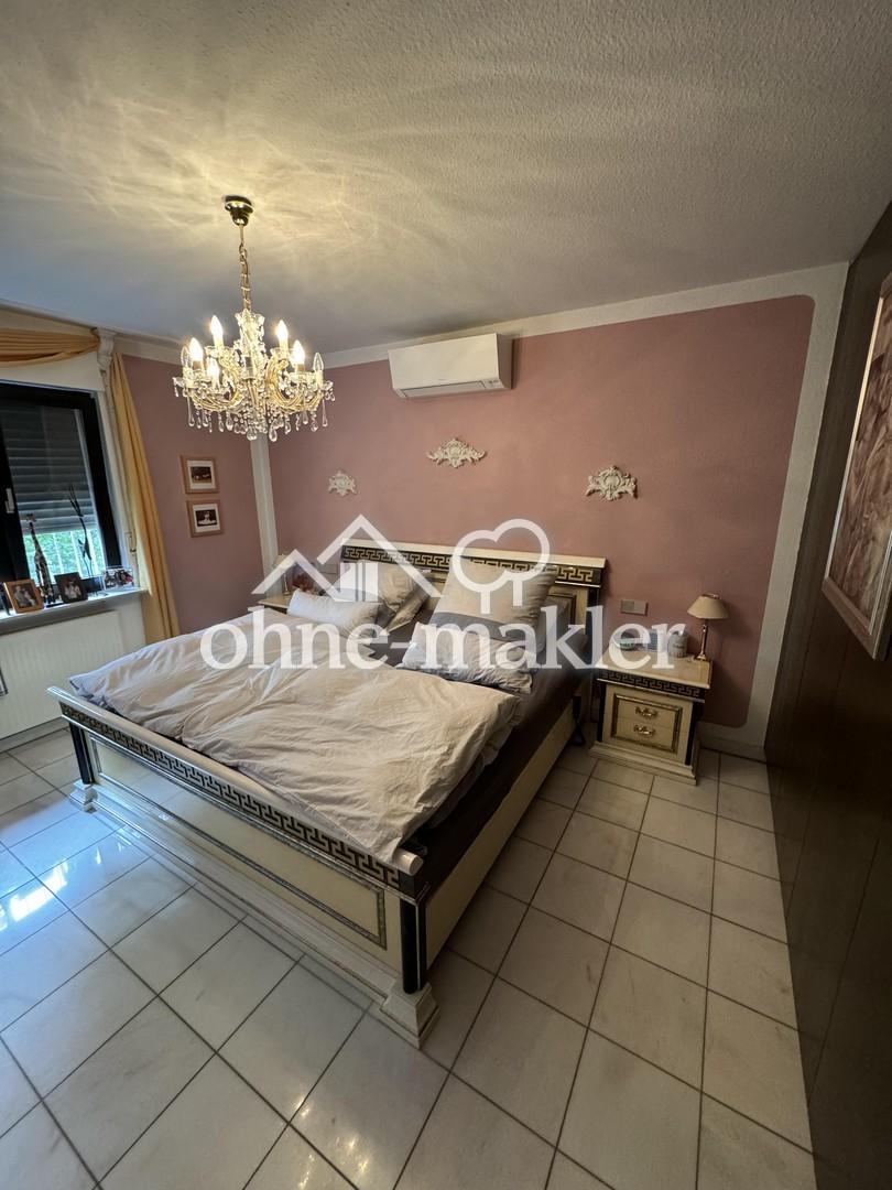 Schlafzimmer EG