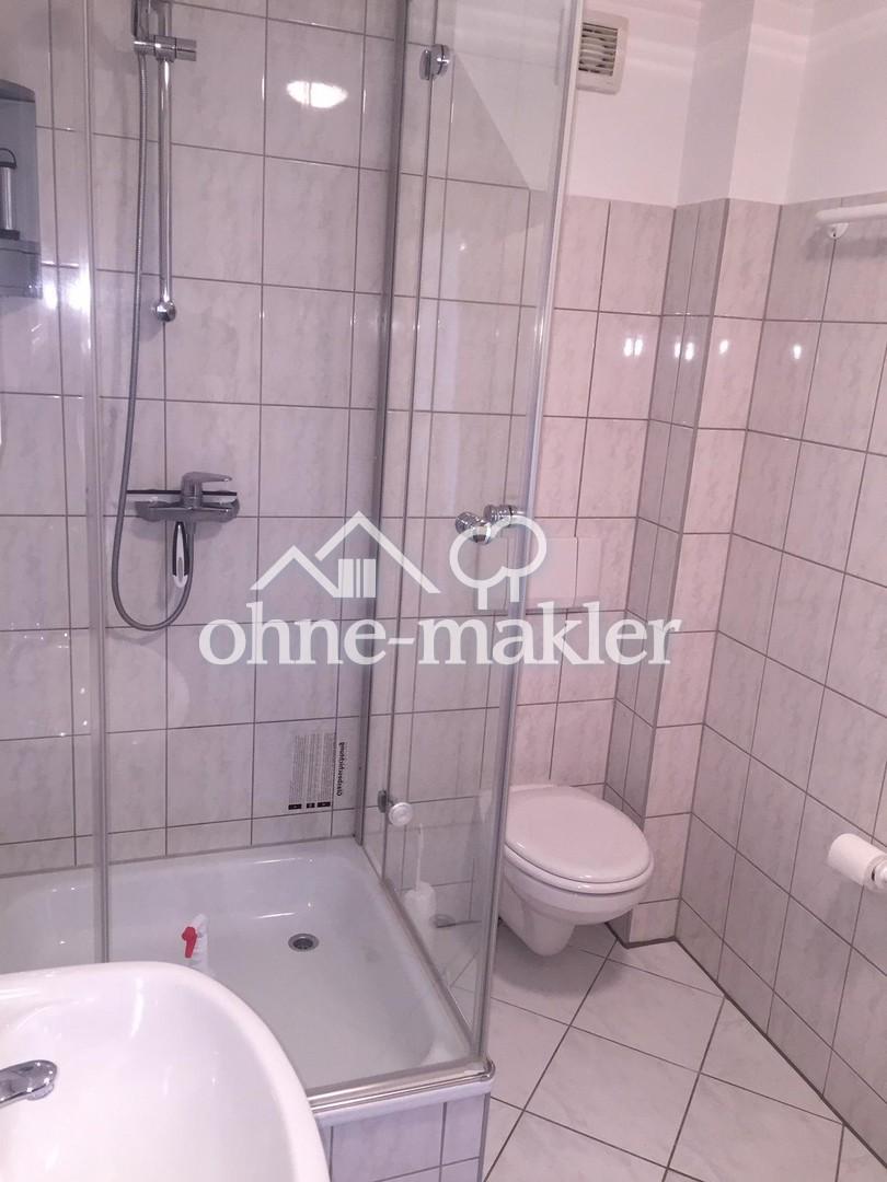Bad mit Dusche