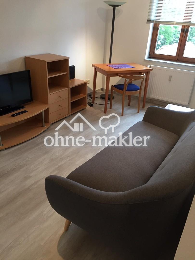 Wohnbereich, Blick zum Fenster