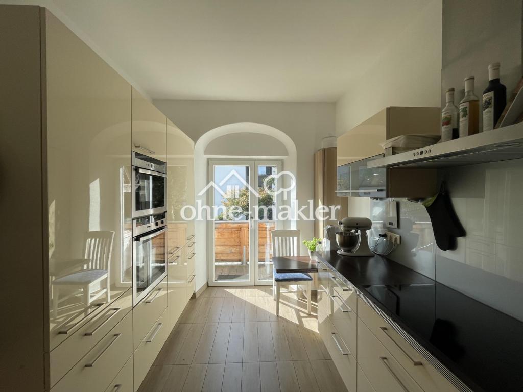Küche mit Westbalkon