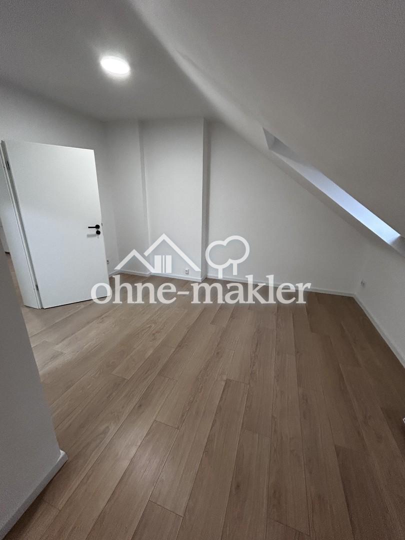 Modernisierte Dachgeschosswohnung mit Charme – 2 Zimmer in Mönchengladbach-Rheydt - Foto 4