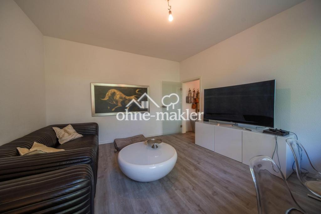 Geschmackvolle, modernisierte 2-Zimmer-Wohnung mit gehobener Innenausstattung und Einbauküche - Foto 1
