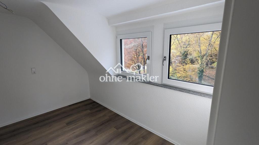 Teilmöblierte 2 Zimmer Wohnung mit XXL Terrasse in Stuttgart-Rohracker, kernsaniert KfW85 Standard - Foto 1