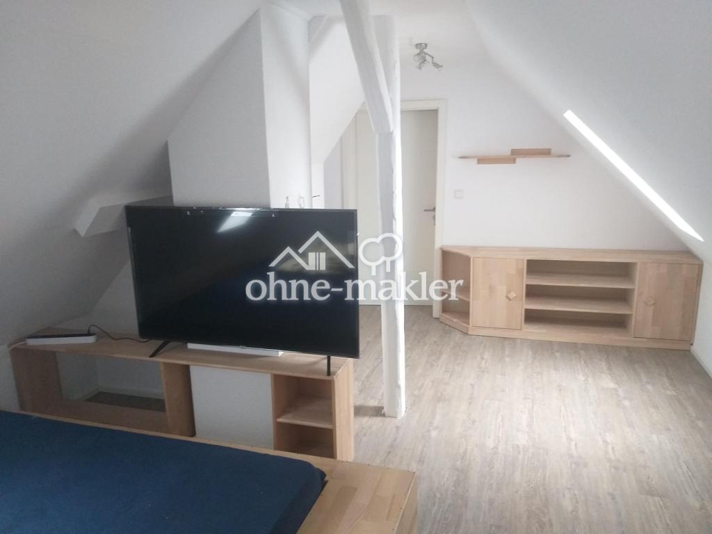 Ein möbliertes Zimmer in einer Wohngemeinschaft (WG) - Photo 4