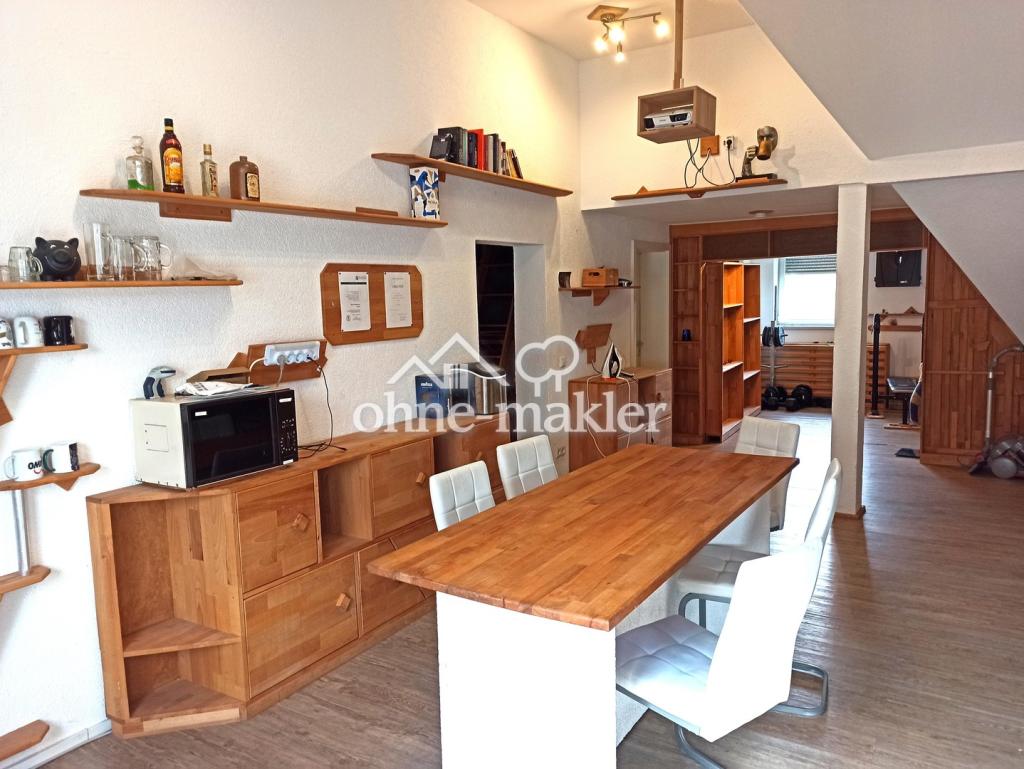 Ein möbliertes Zimmer in einer Wohngemeinschaft (WG) - Photo 1