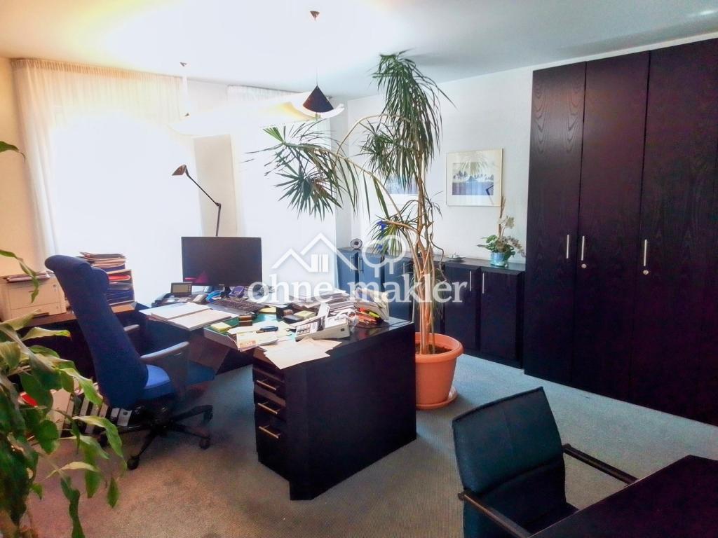 Chefbüro