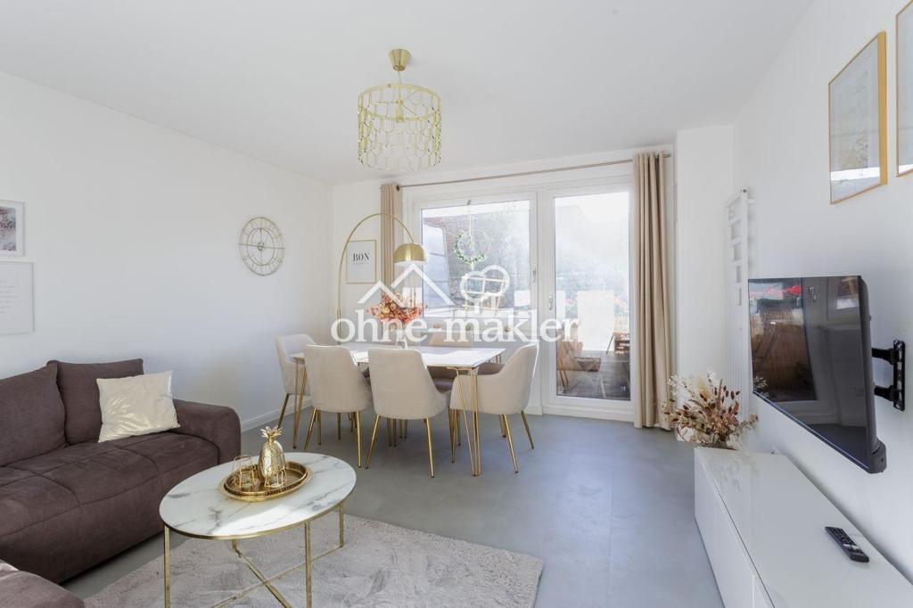 Wohnzimmer Richtung Balkon
