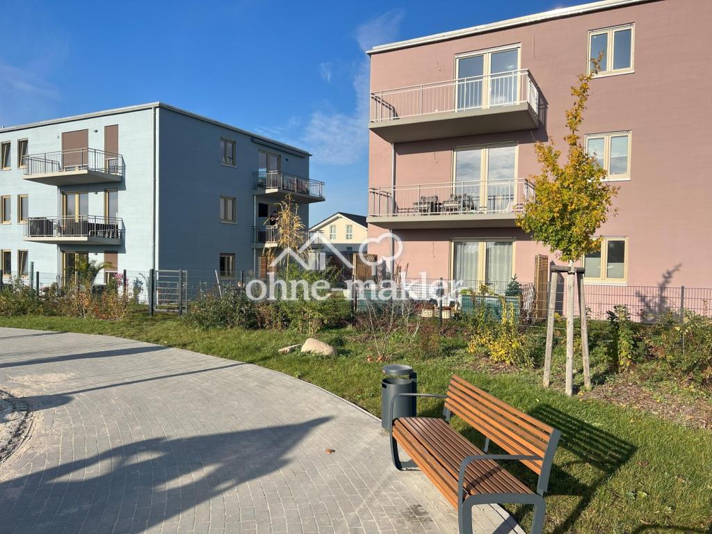 Neubau-Erstbezug: Süd-West-Dachgeschosswohnung mit Balkon, Stellplatz & Aufzug - Photo 2