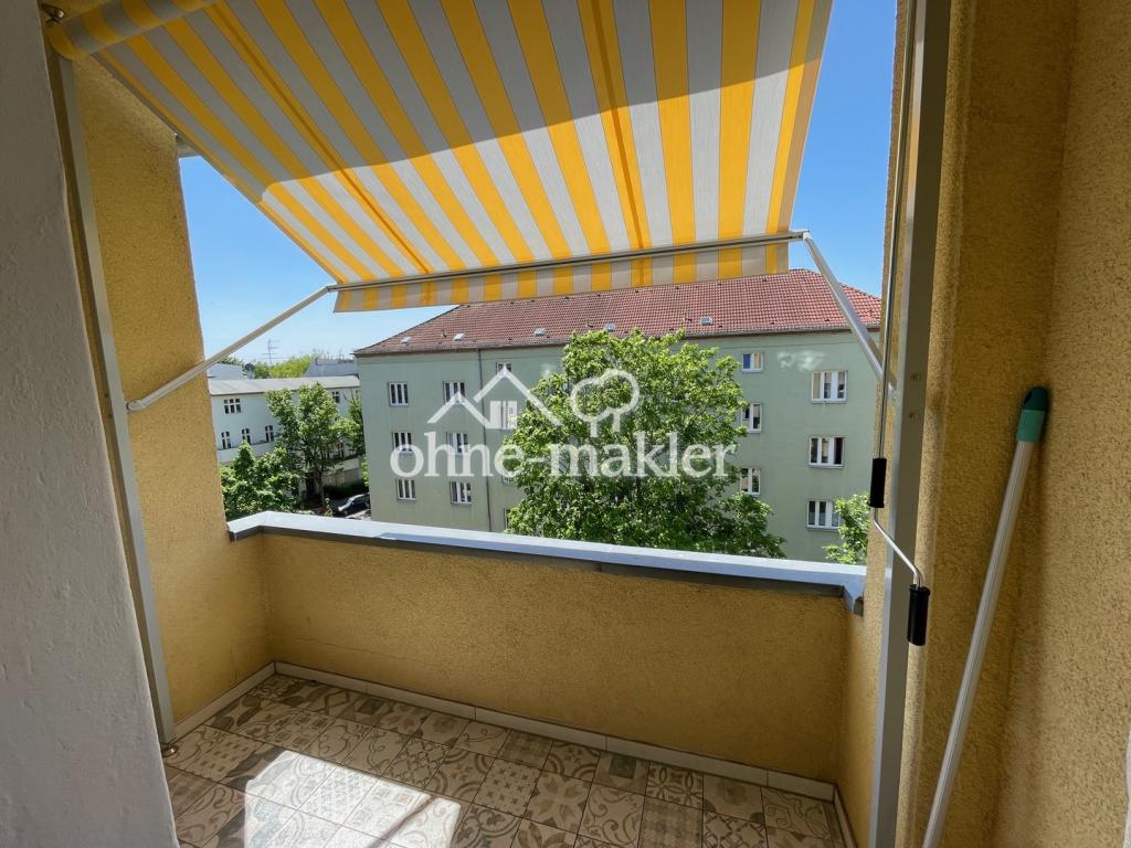 Balkon mit Markise 