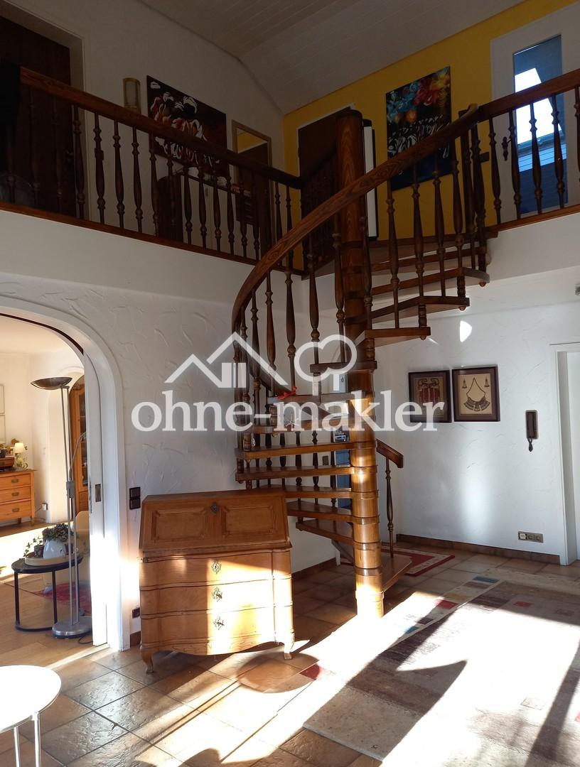 Wendeltreppe und Galerie