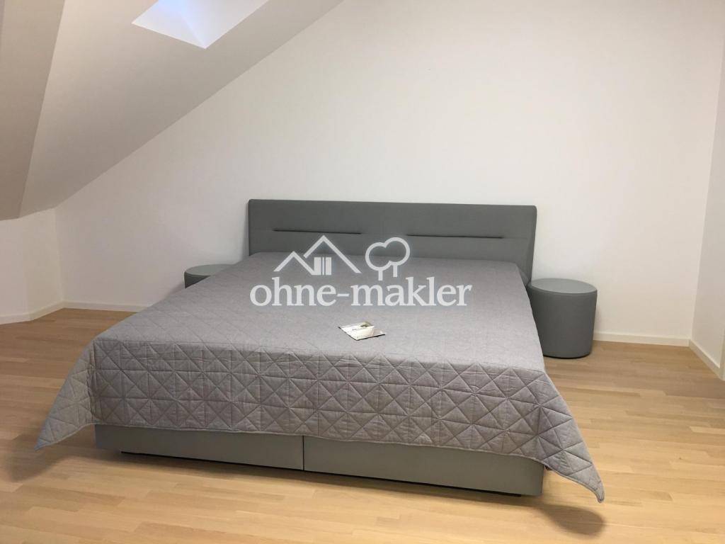 BEFRISTETE VERMIETUNG (12 Monate) Großzügige 5-Zimmer-Maisonette-Dachwohnung mit 160 m² - Photo 3