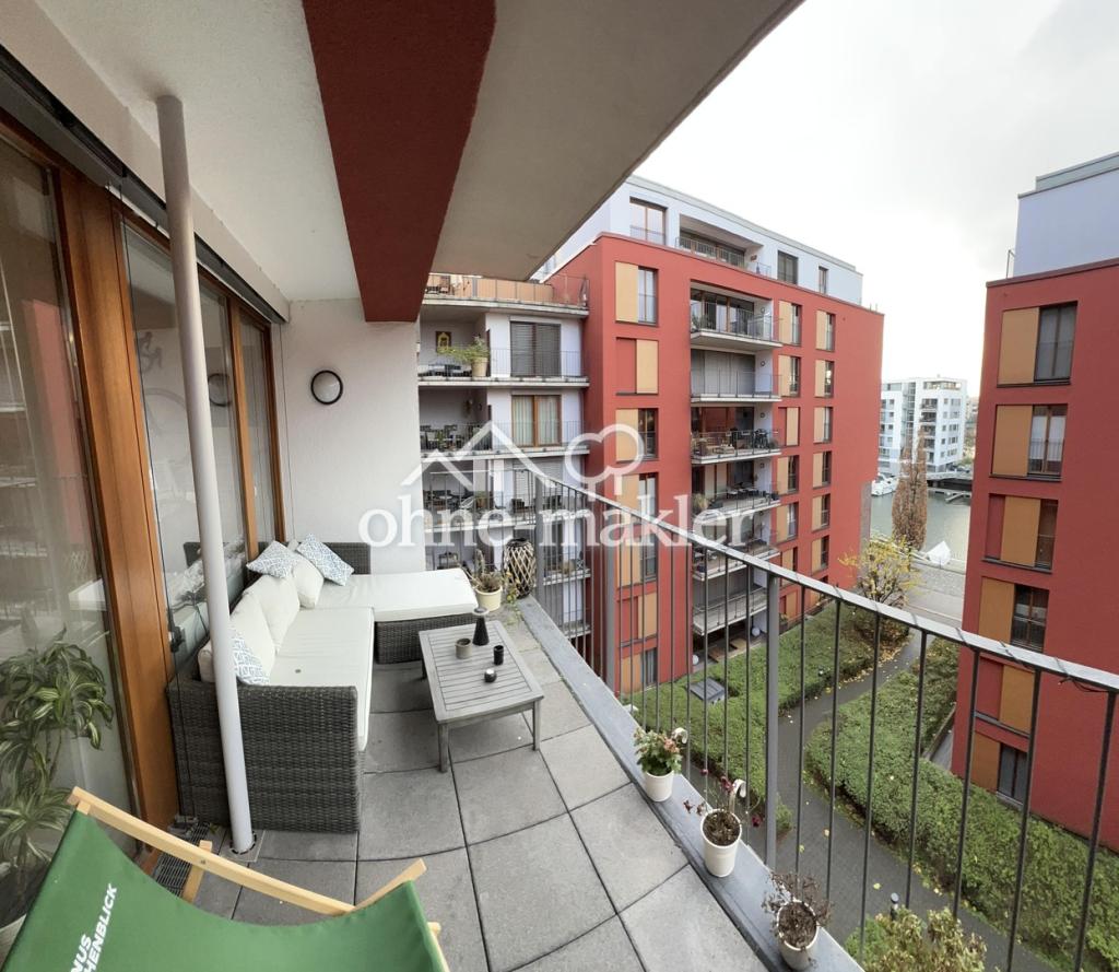 Ganze Wohnung zum Hafen hin