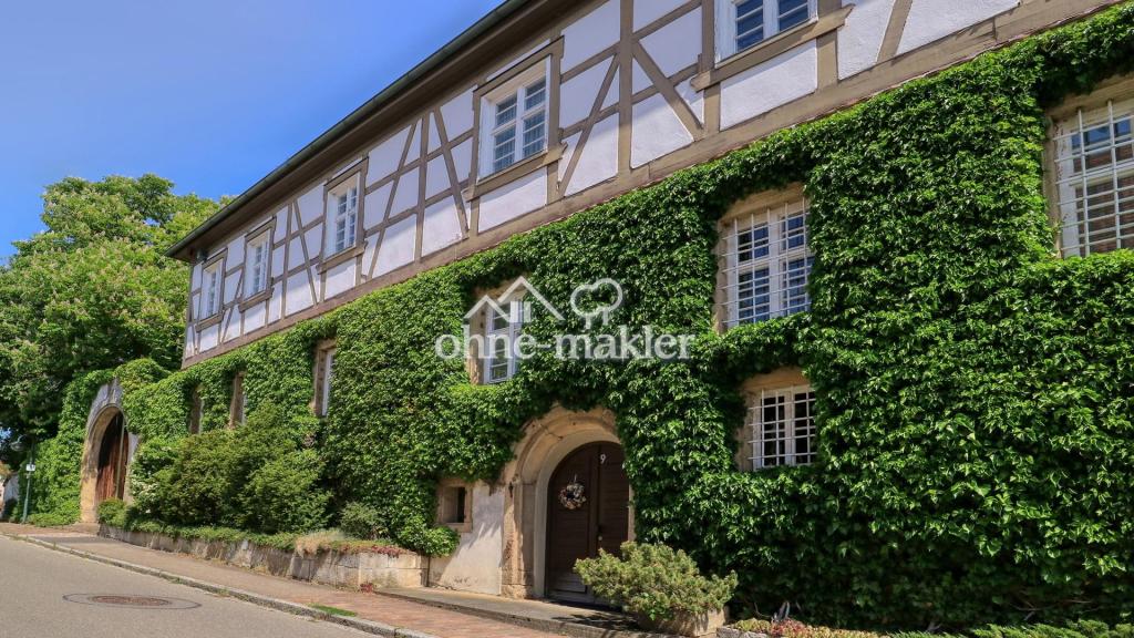 Herrenhaus Strassenseite