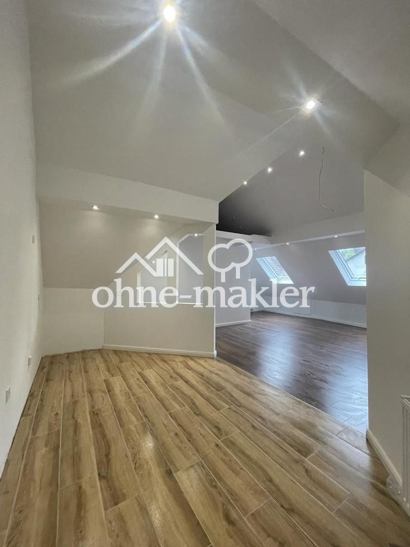 SCHLOSSBLICK | Illertissen | 2,5-Zimmer Wohnung | Küche + Parkplatz + Terasse - Photo 3