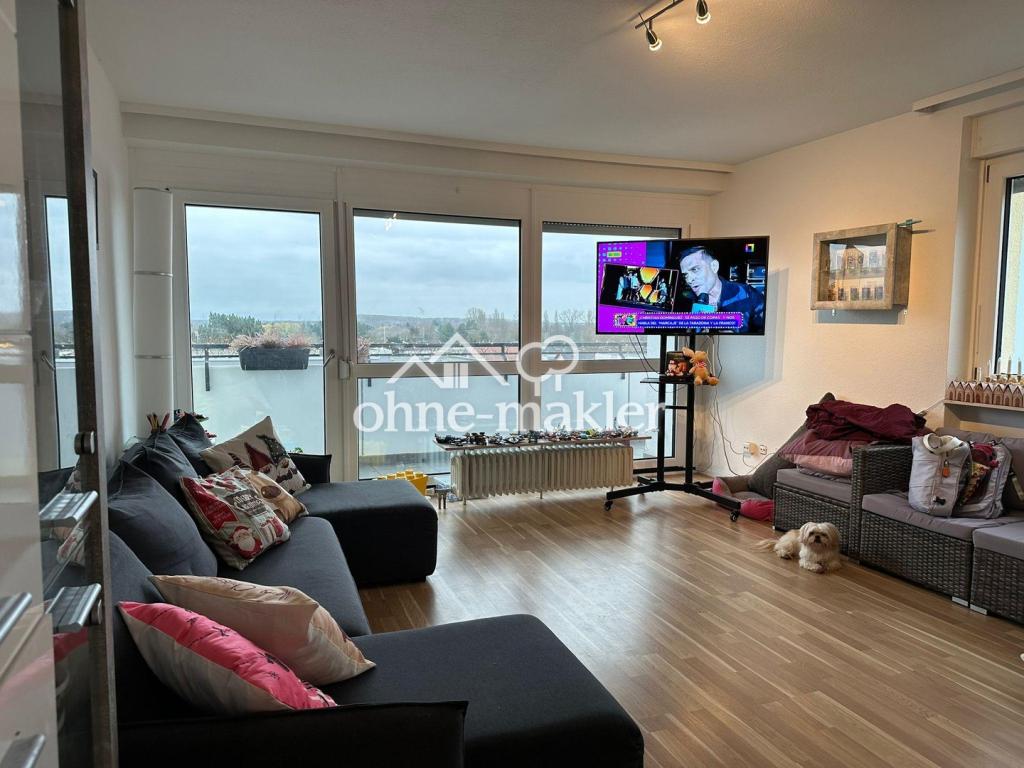 Helle und gut geschnittene 4,5 Zimmer Wohnung in Lampertheim! - Photo 1
