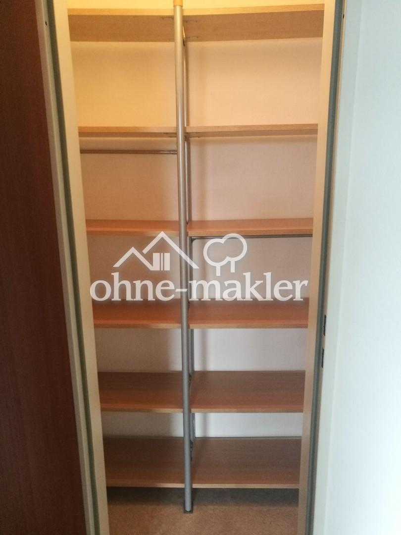 Wirtschaftsraum/Kleiderschrank