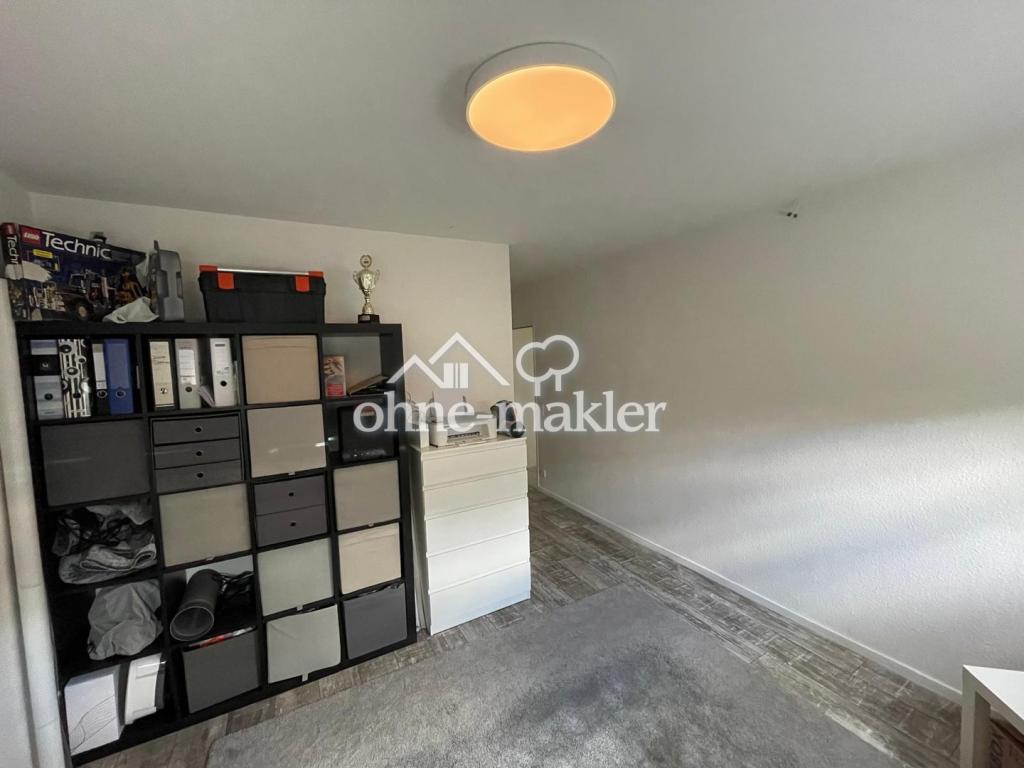 Schlafzimmer Straßenseite