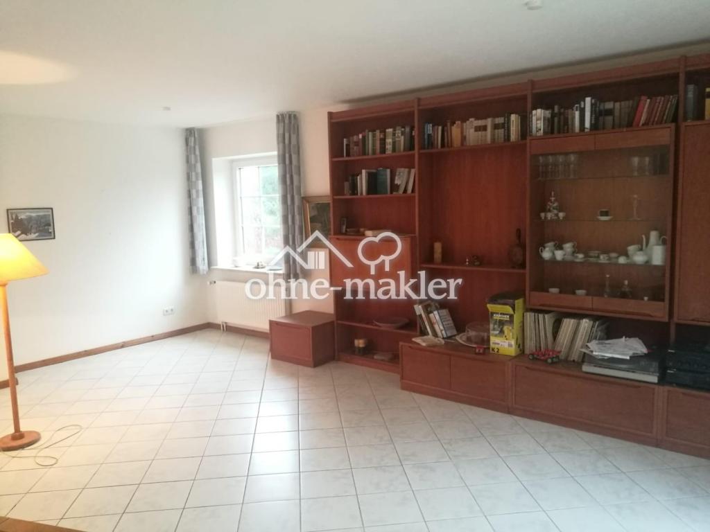 Wohnzimmer_Blick_andere Seite