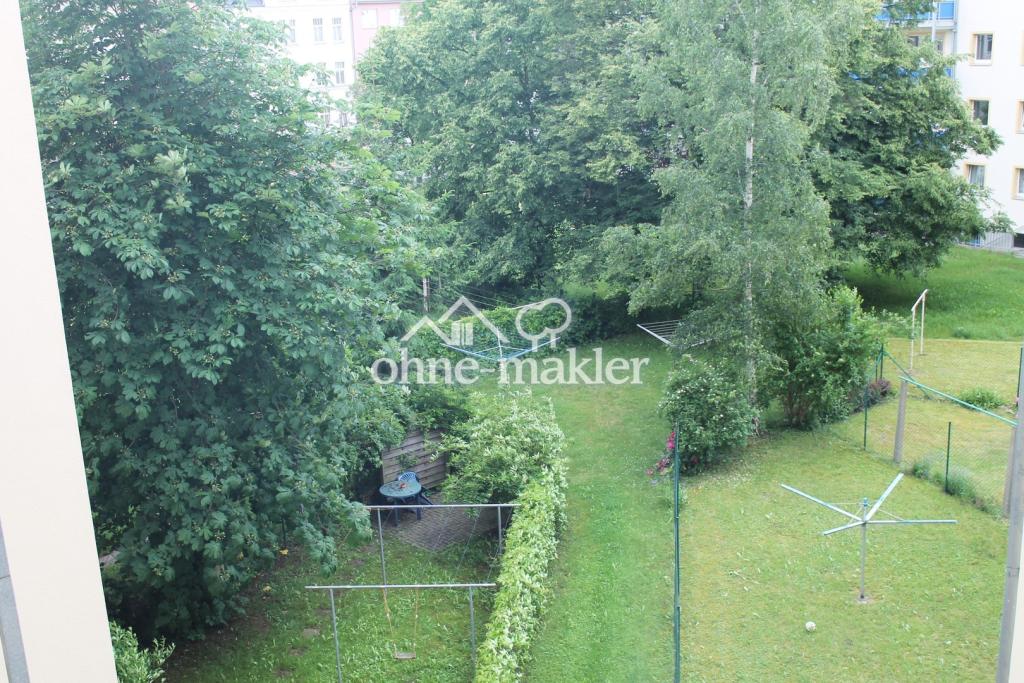 Gartenanteil mit Wäschespinne 