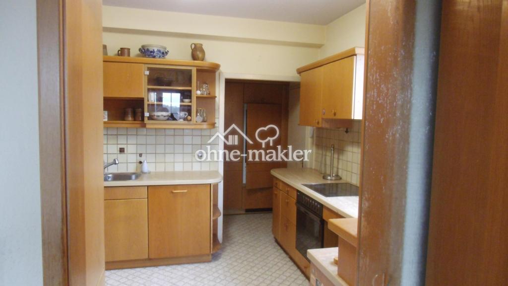 EG Küche-Blick vom Esszimmer