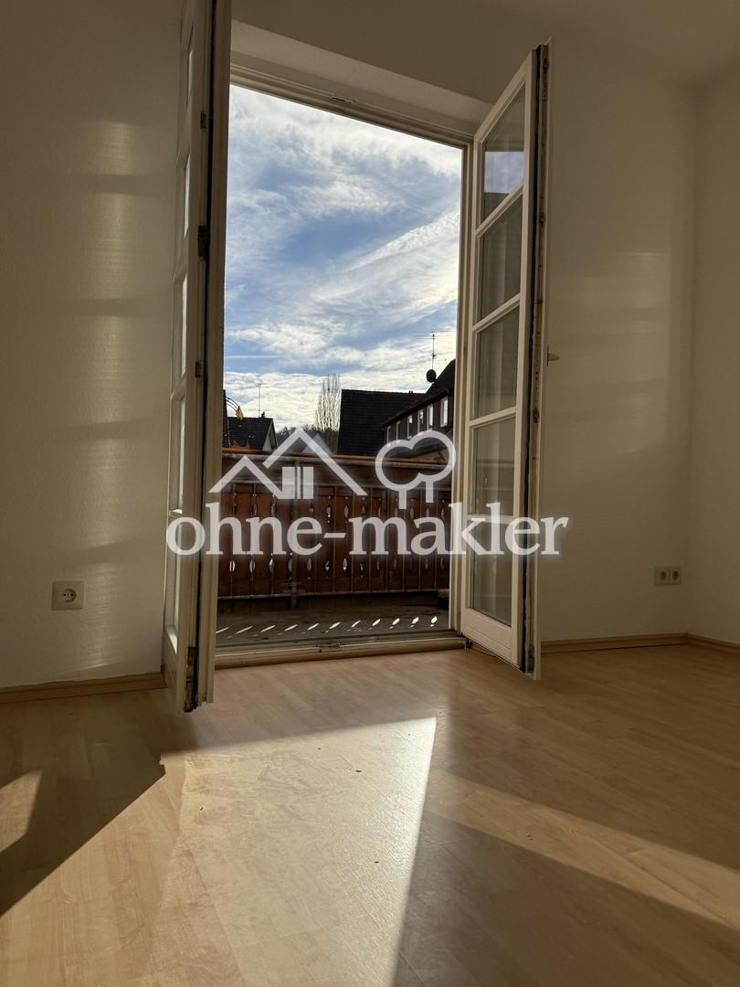 Zentrale 2,5 Zi.-Wohnung mit Balkon // Stadtzentrum Weil der Stadt - Photo 5