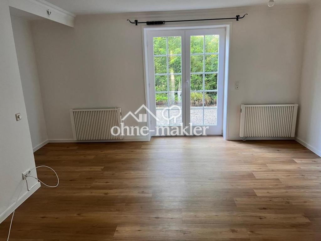 Wohnzimmer mit Kamin